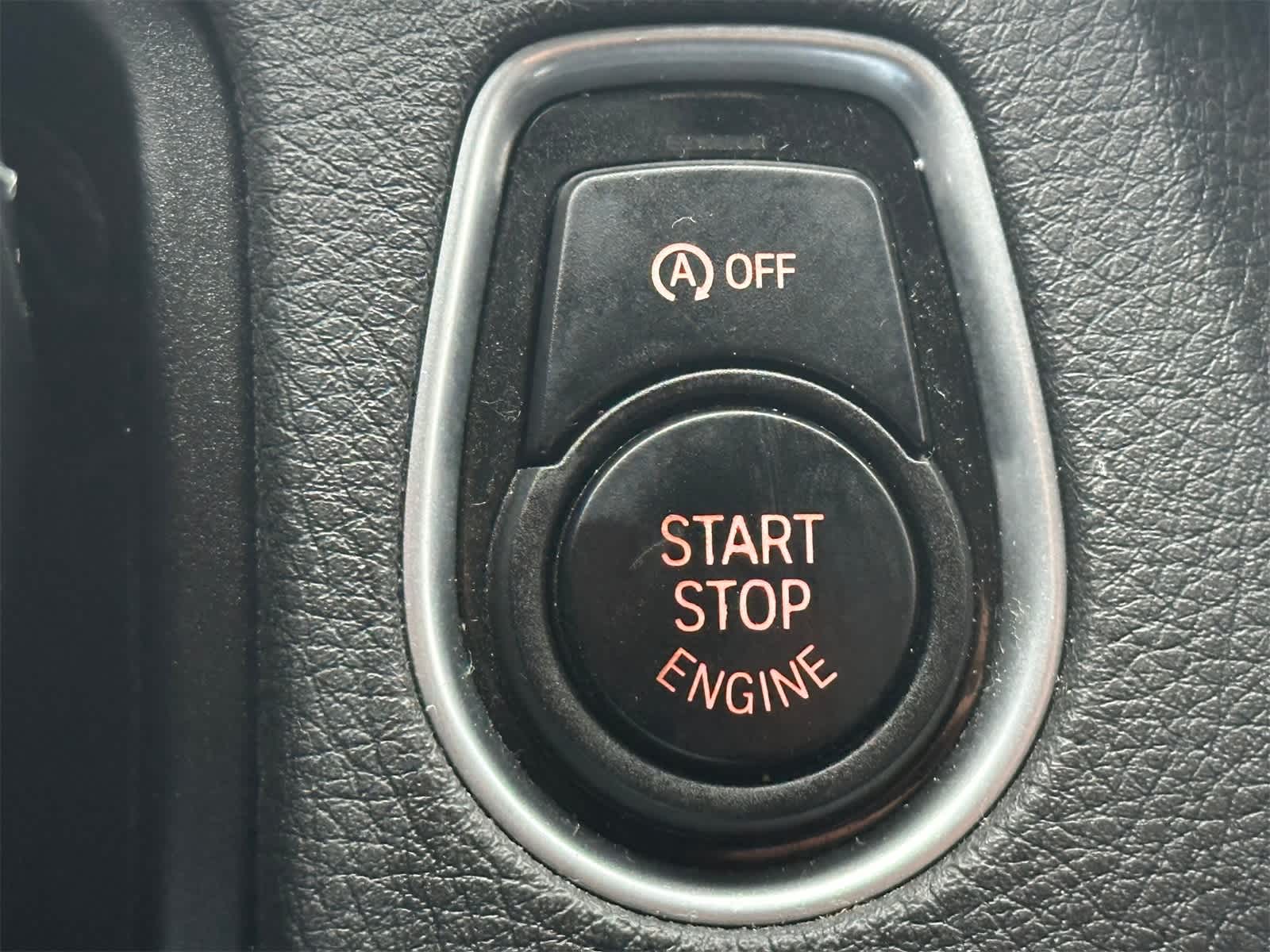 Thumbnail: 2015 BMW 3 Series - 26