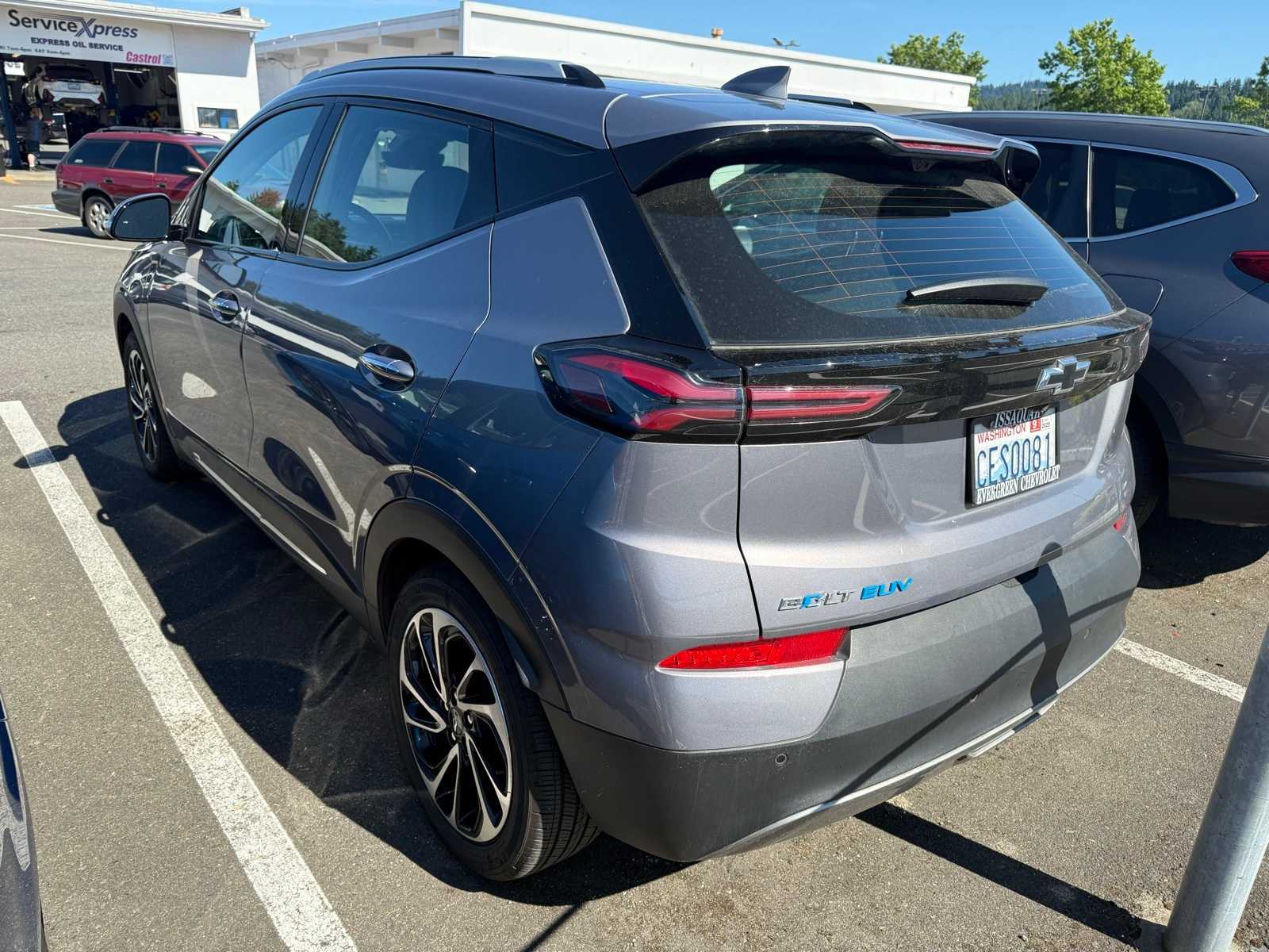 Used 2022 Chevrolet Bolt EUV Premier with VIN 1G1FZ6S04N4134177 for sale in Bellevue, WA