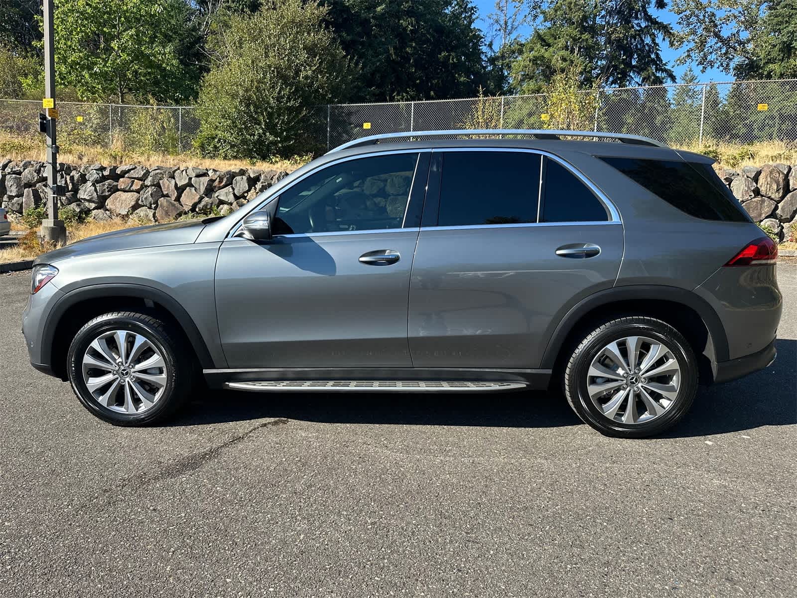 Thumbnail: 2021 Mercedes-Benz GLE - 2