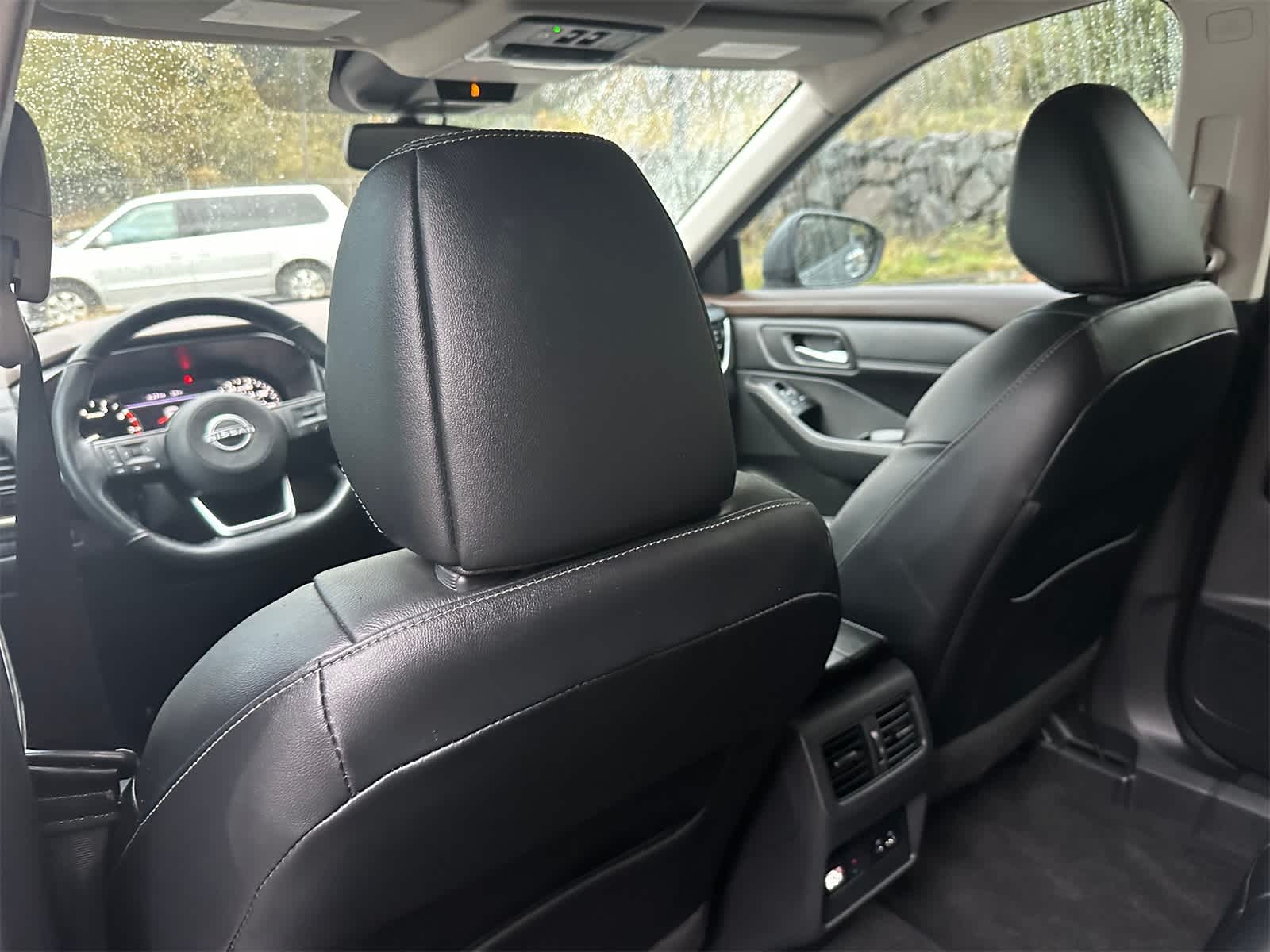 Thumbnail: 2022 Nissan Rogue - 10