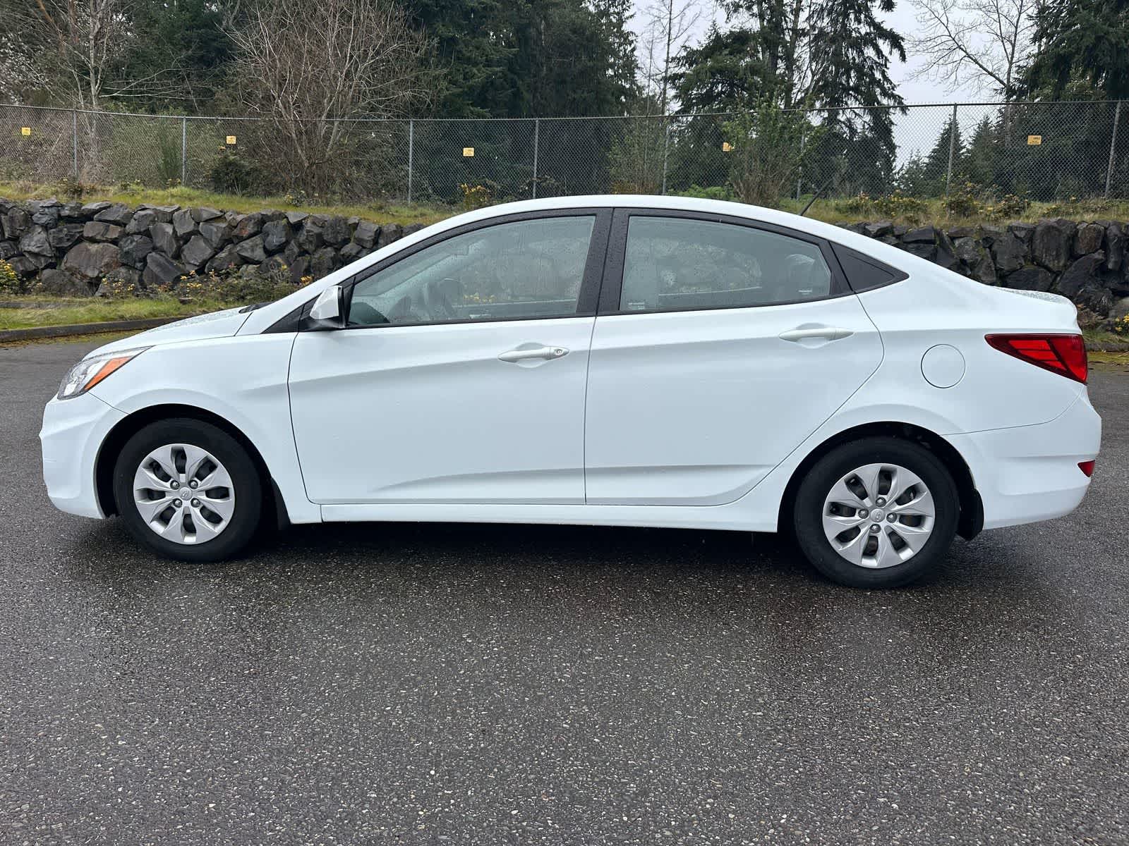 Thumbnail: 2016 Hyundai Accent - 2