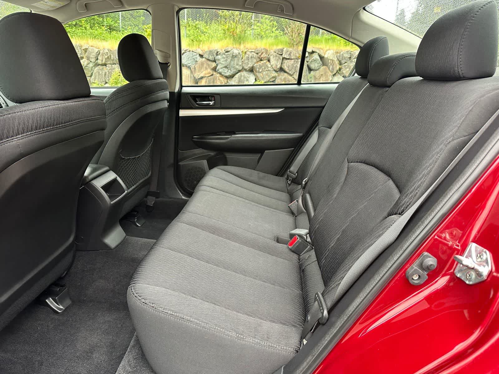 Thumbnail: 2010 Subaru Legacy - 10