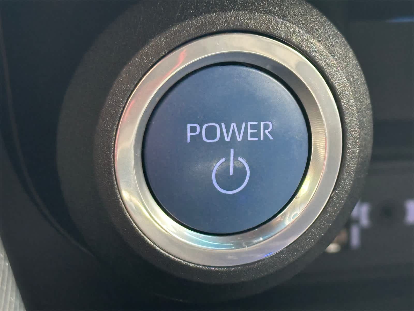 Thumbnail: 2022 Toyota Venza - 24