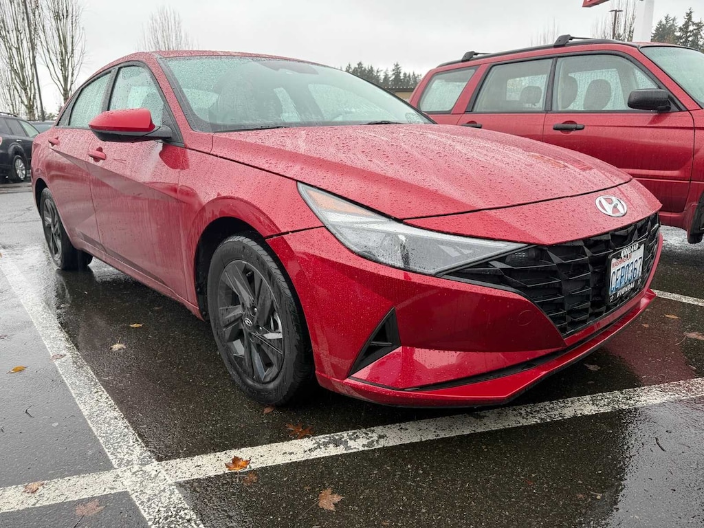Used 2023 Hyundai Elantra HEV Blue Sedan