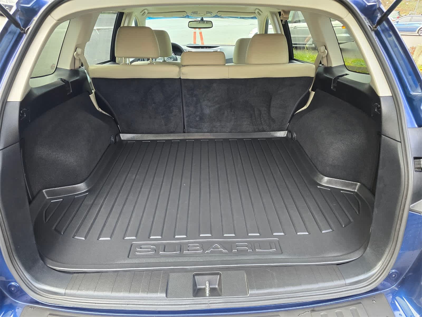 Thumbnail: 2011 Subaru Outback - 31