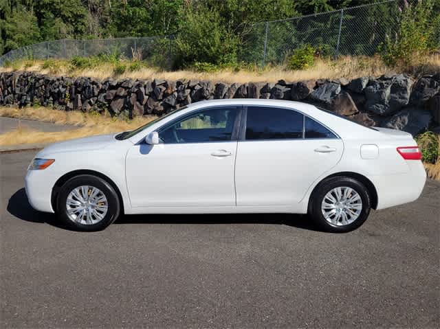 Used 2007 Toyota Camry LE with VIN 4T1BE46KX7U697170 for sale in Bellevue, WA