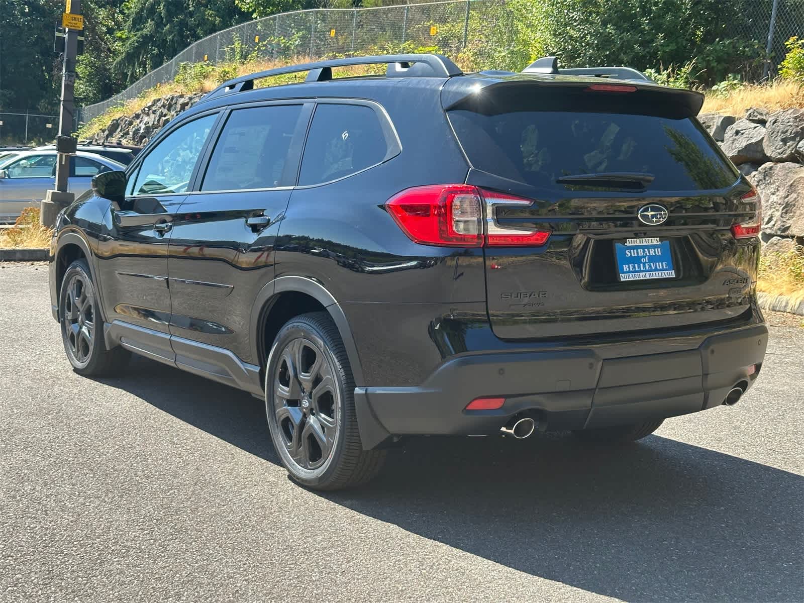 2025 Subaru Ascent Onyx Edition photo 4