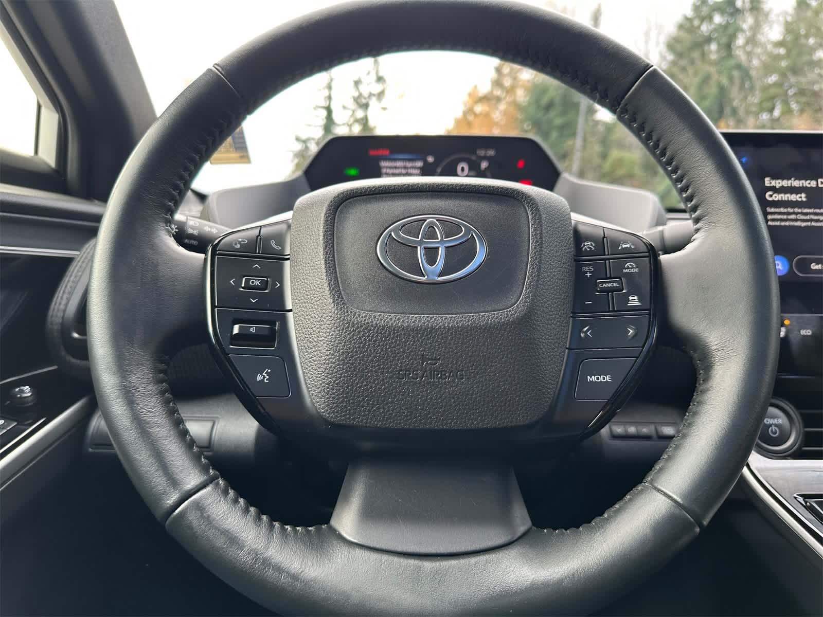 Thumbnail: 2024 Toyota bZ4X - 16