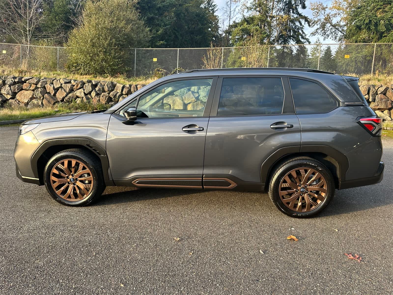 2025 Subaru Forester Sport photo 2