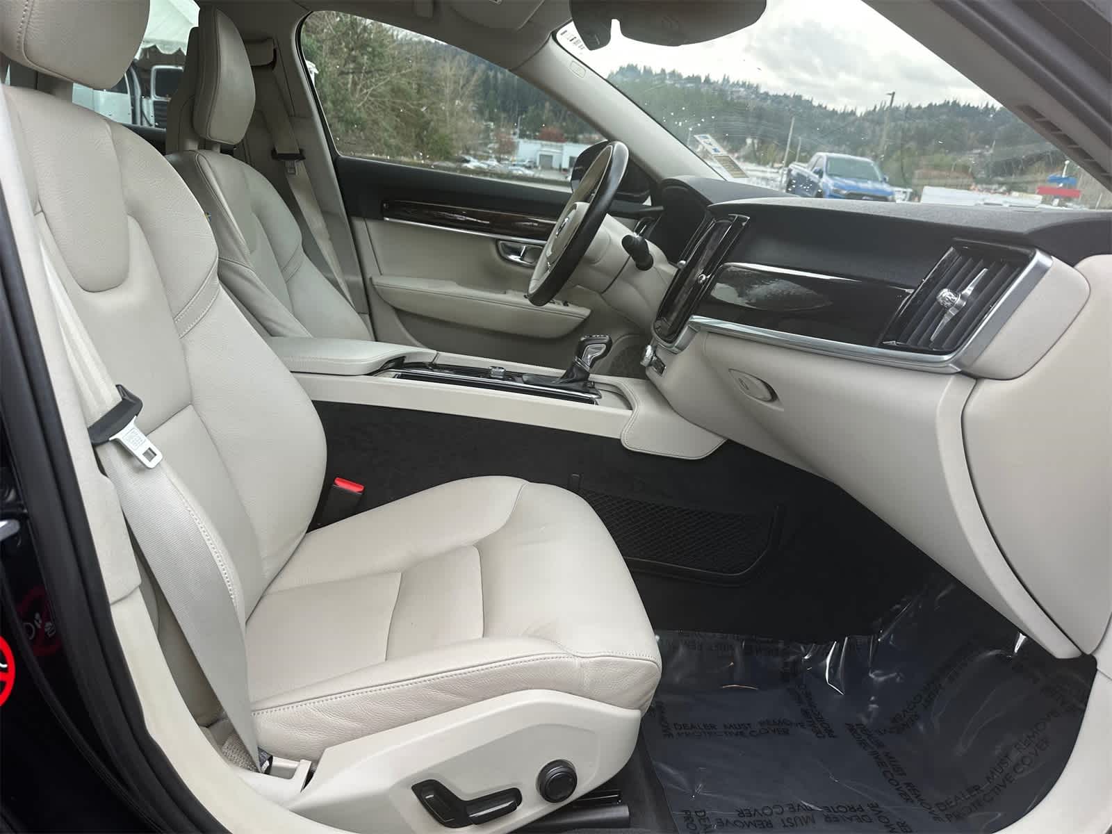 Thumbnail: 2017 Volvo S90 - 14