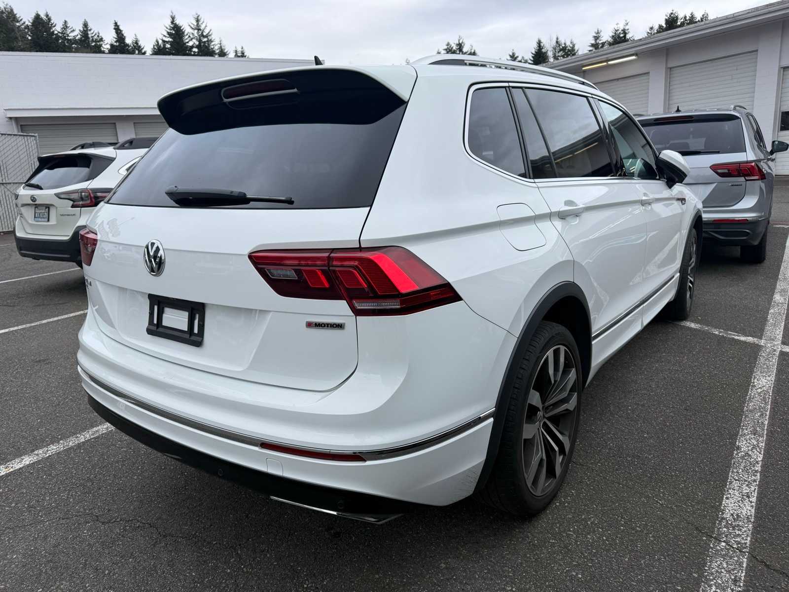 Thumbnail: 2020 Volkswagen Tiguan - 3