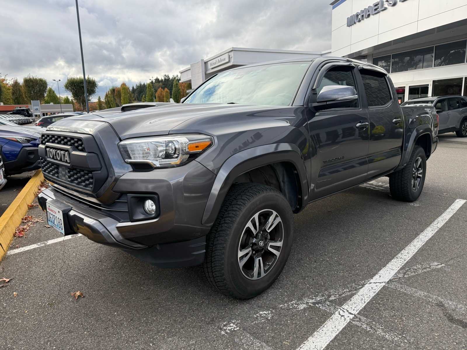 Thumbnail: 2019 Toyota Tacoma - 1