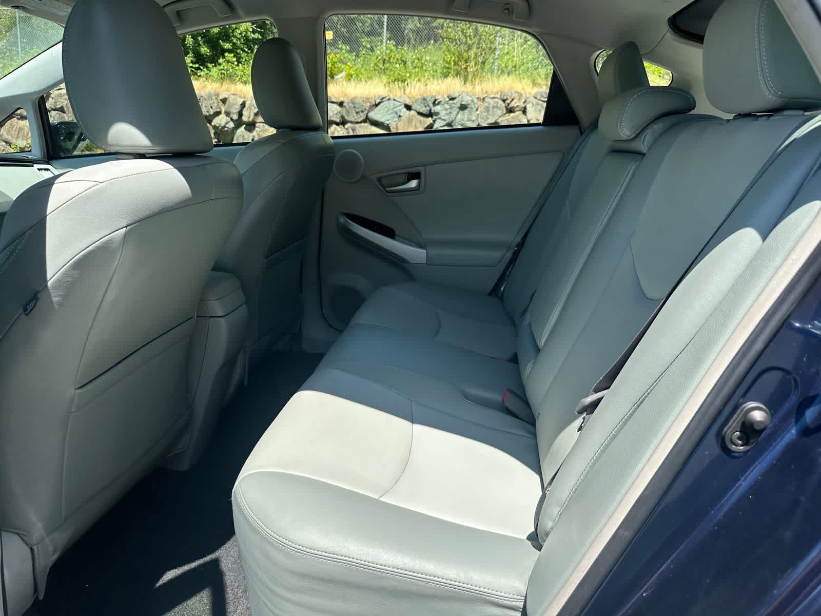 Thumbnail: 2014 Toyota Prius - 10
