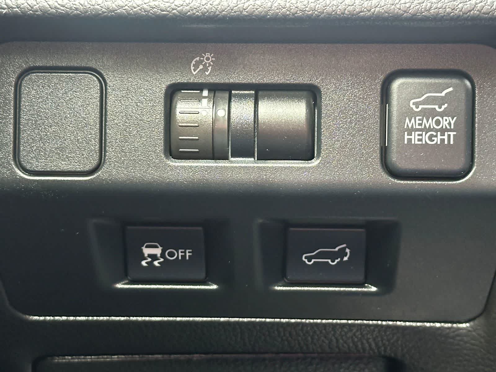 Thumbnail: 2015 Subaru Forester - 27