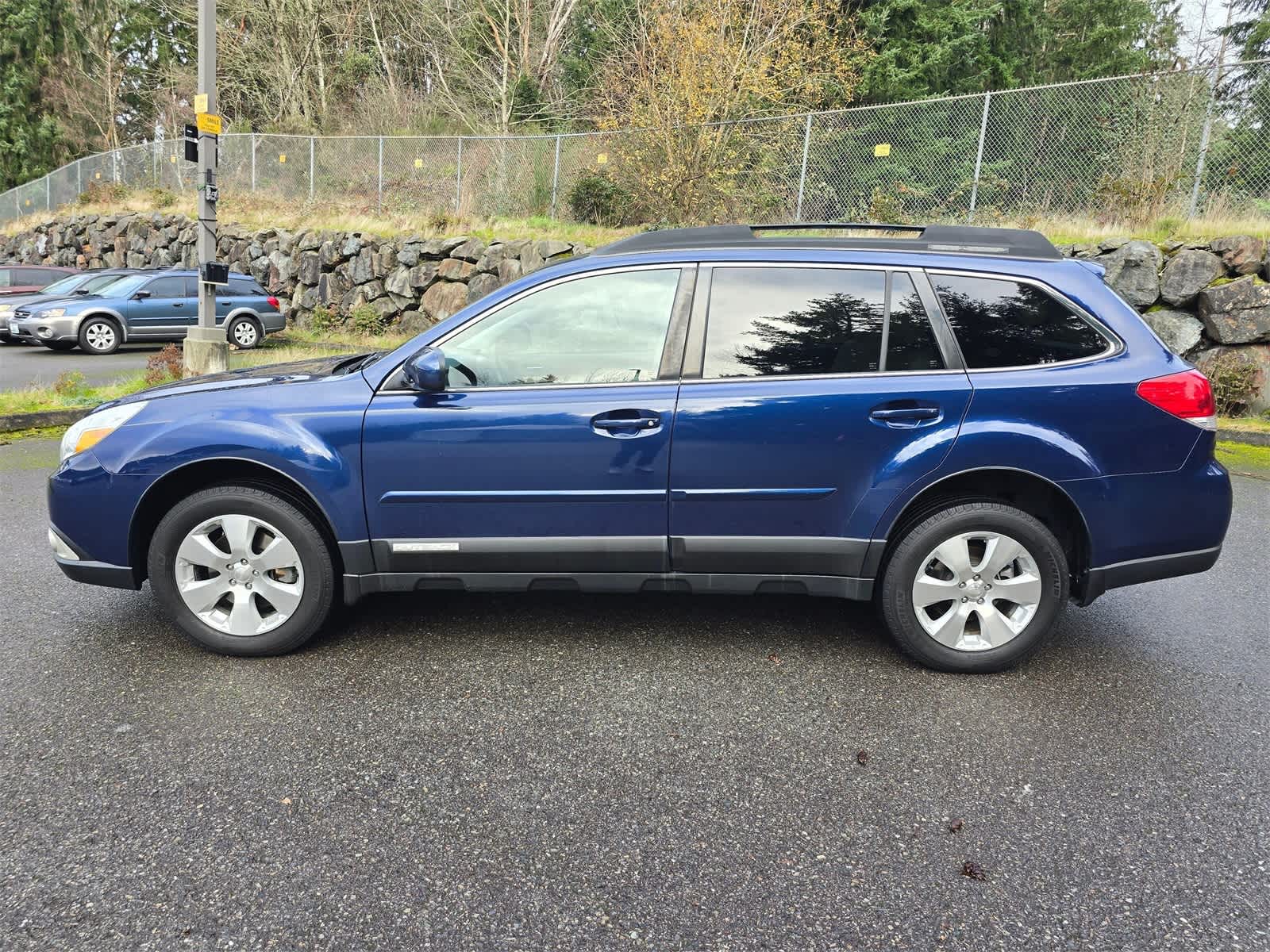 Thumbnail: 2011 Subaru Outback - 4