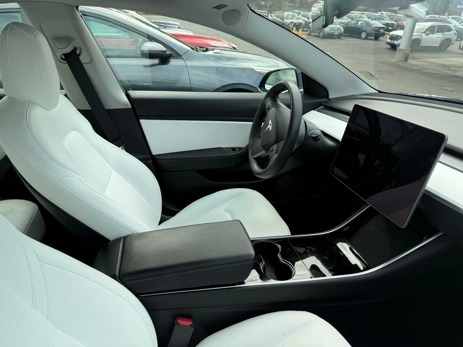 Thumbnail: 2019 Tesla Model 3 - 6