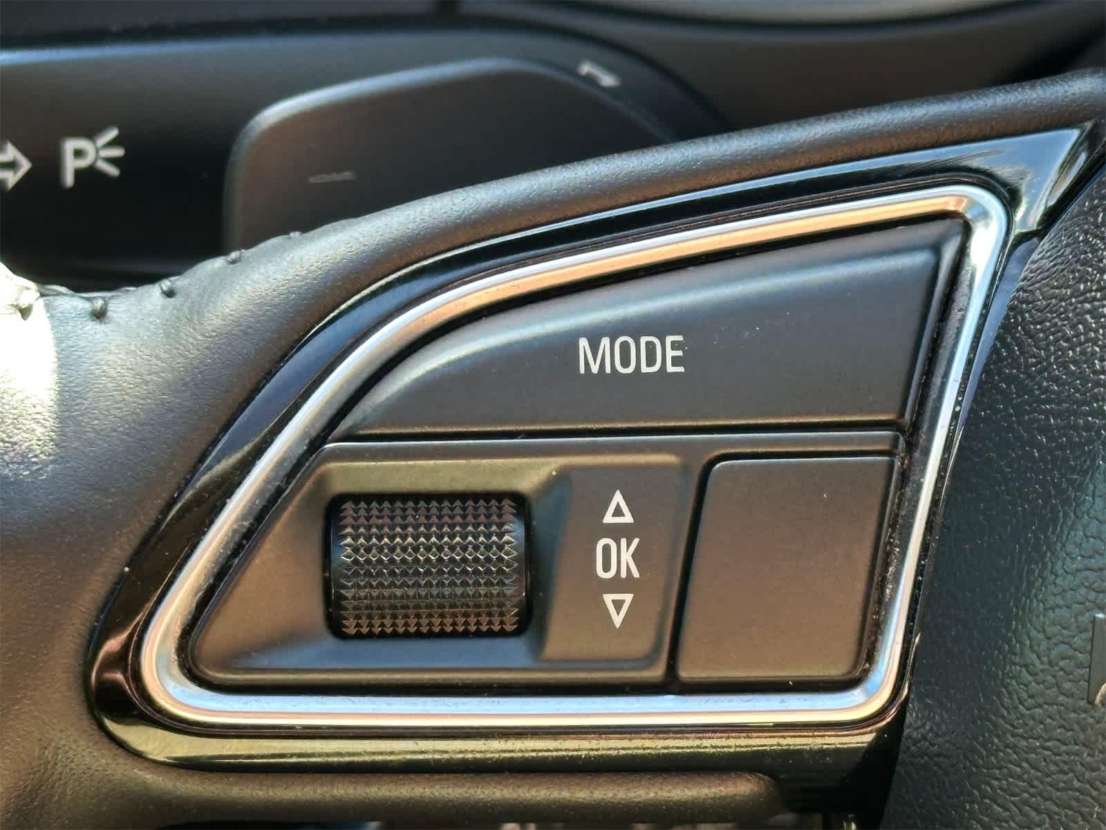 Thumbnail: 2013 Audi Q5 - 24