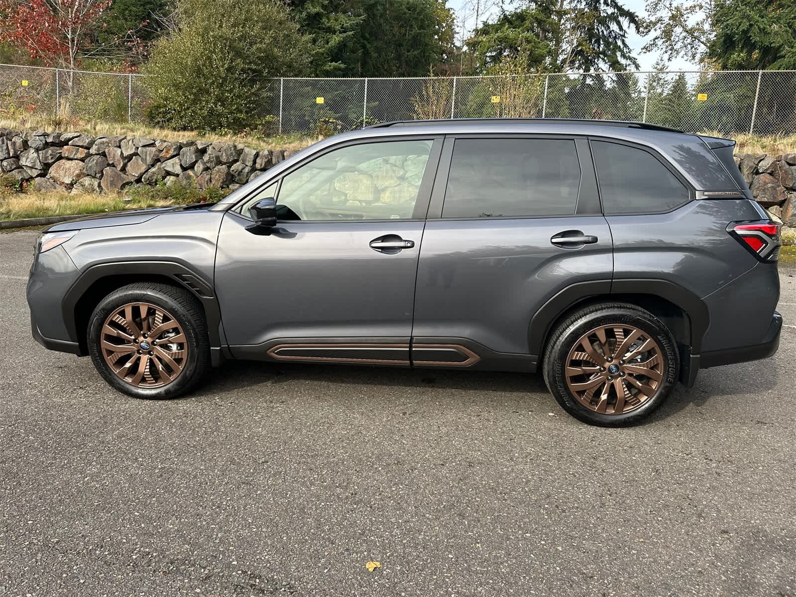 2025 Subaru Forester Sport photo 2