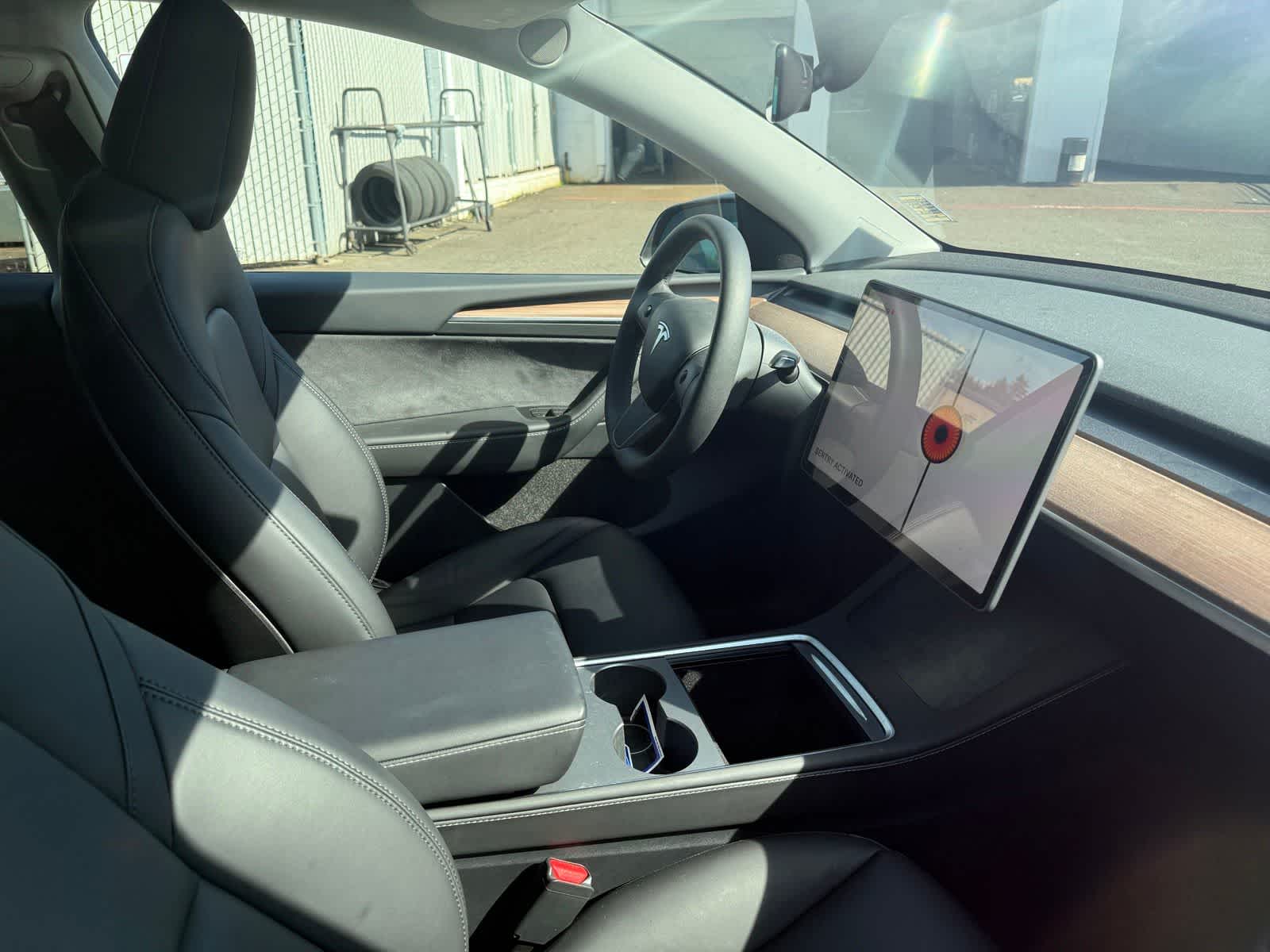 Thumbnail: 2024 Tesla Model Y - 6