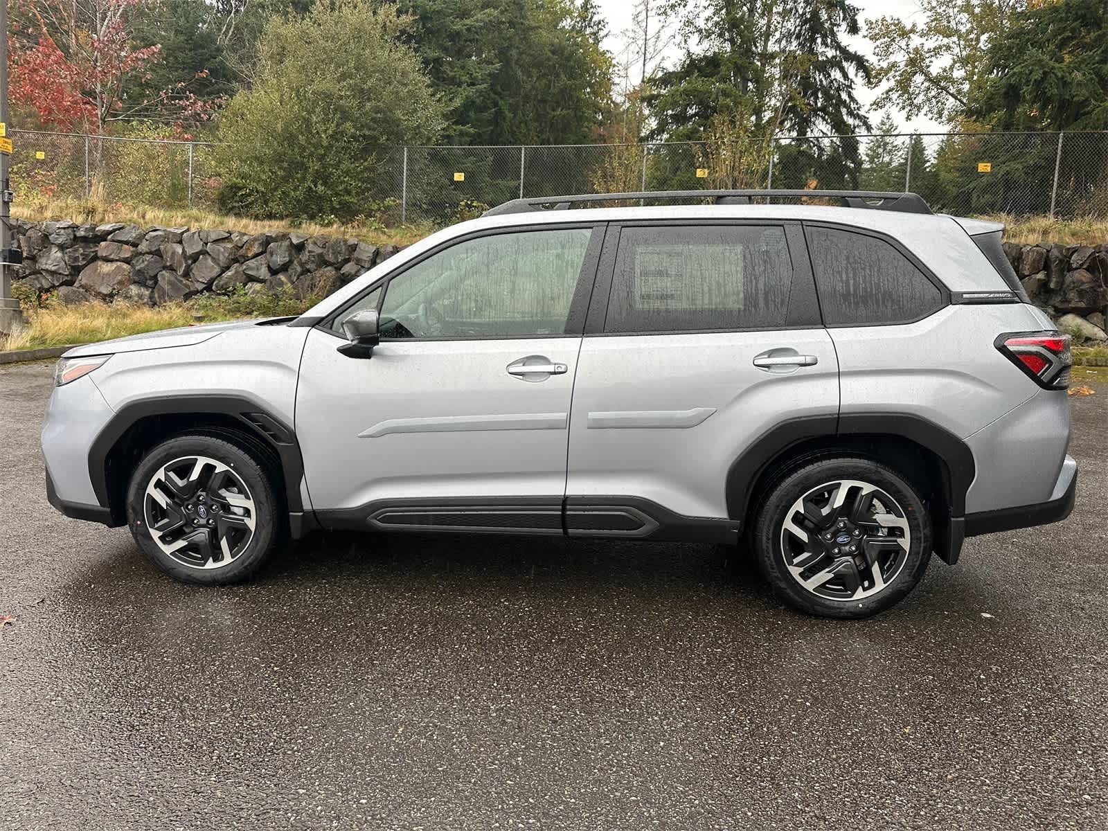 2025 Subaru Forester Limited photo 2