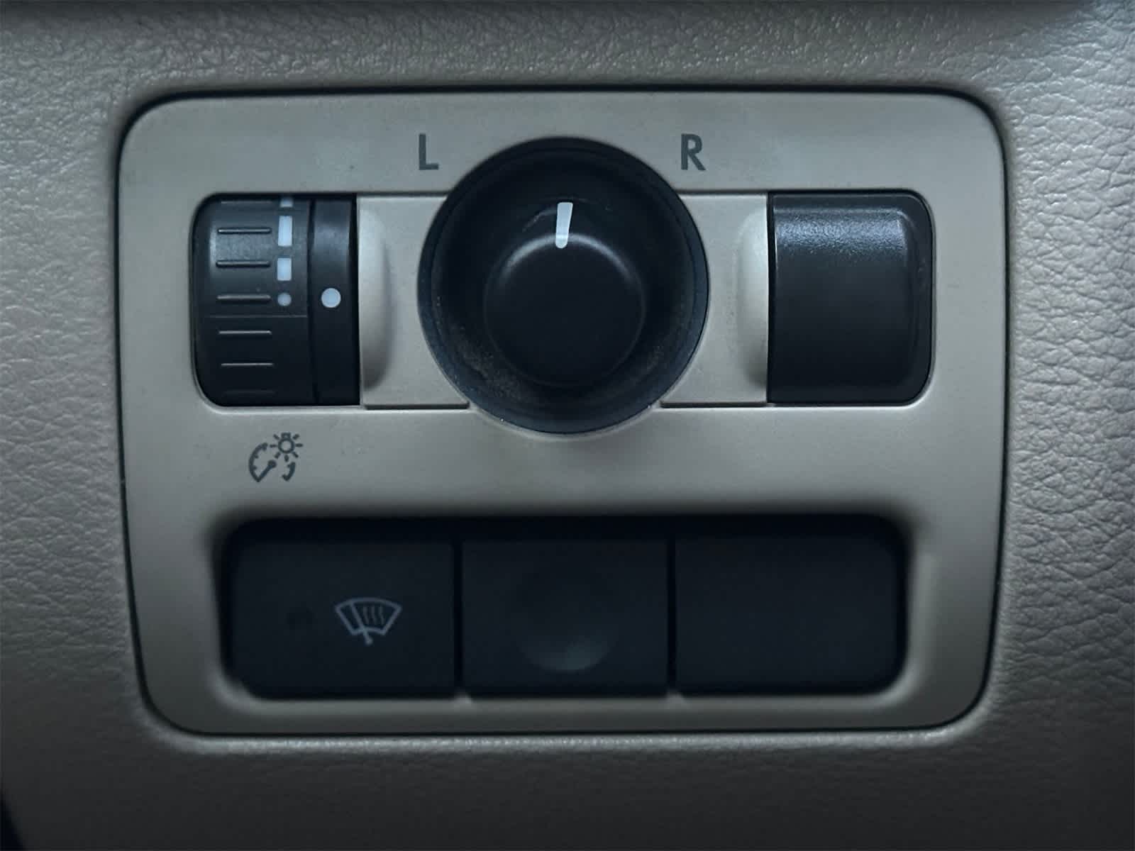 Thumbnail: 2007 Subaru Outback - 20