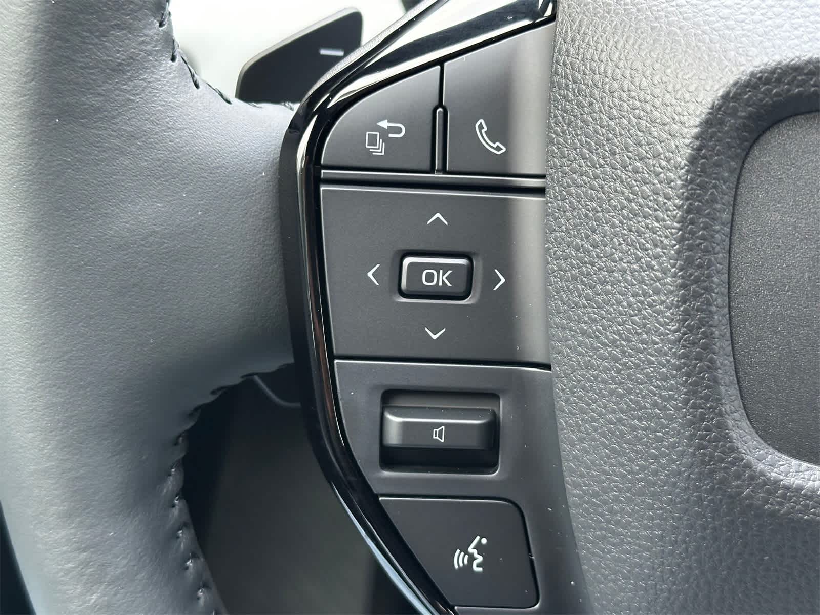 Thumbnail: 2026 Subaru Solterra - 23