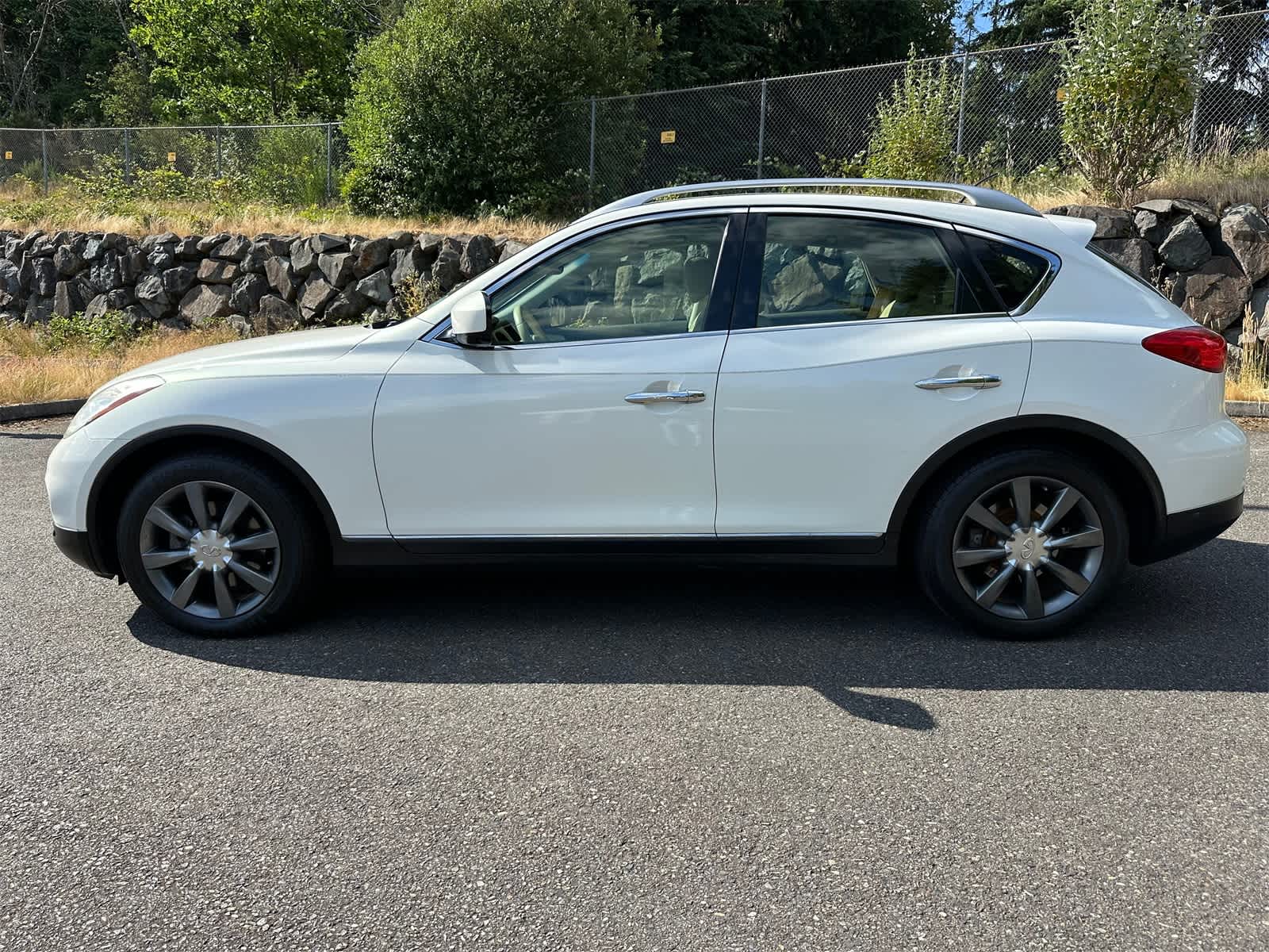 Thumbnail: 2013 INFINITI EX37 - 2