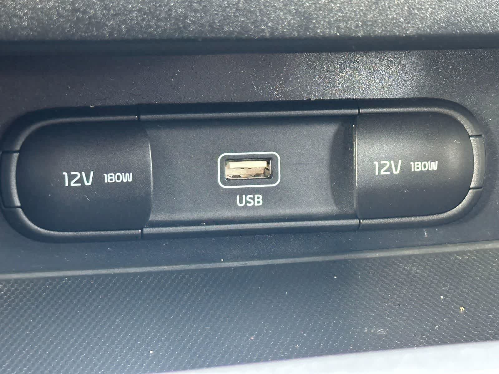 Thumbnail: 2022 Kia Forte - 19