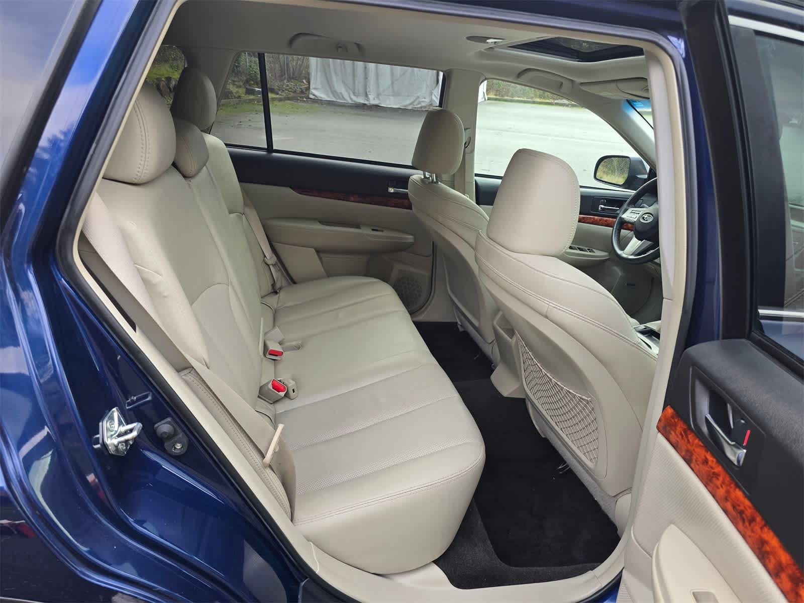 Thumbnail: 2011 Subaru Outback - 26