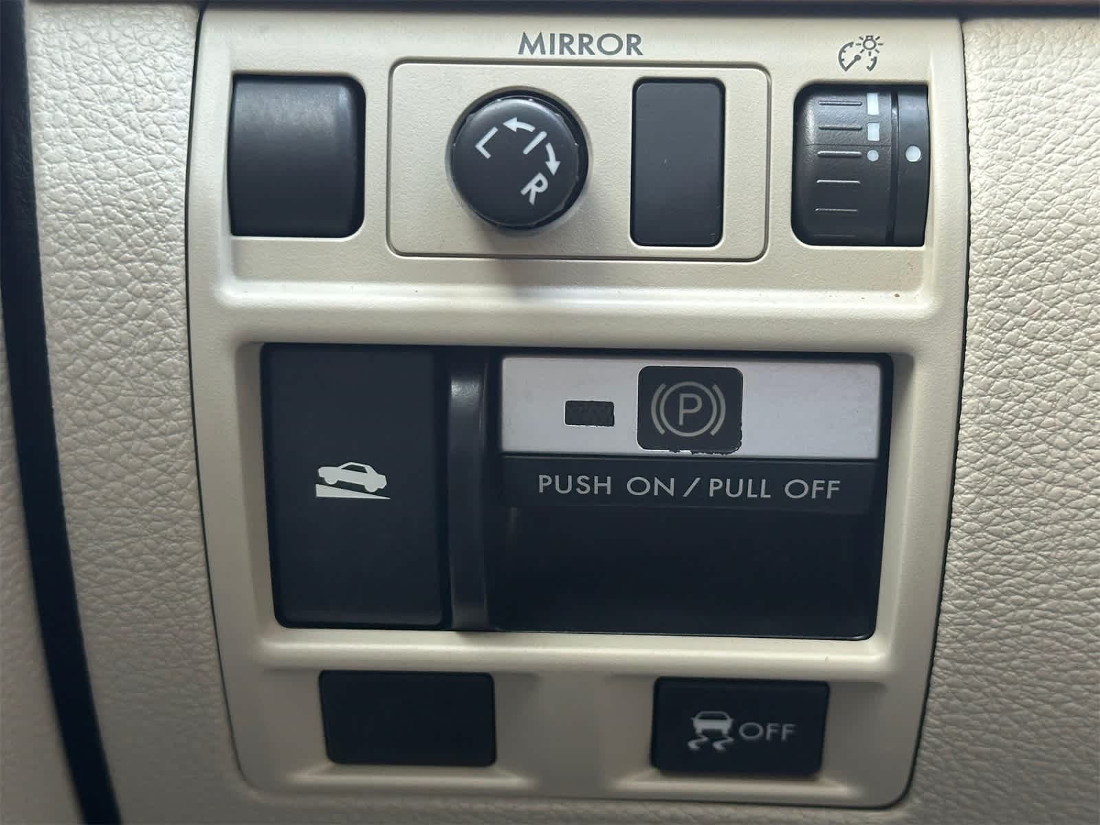 Thumbnail: 2014 Subaru Outback - 22