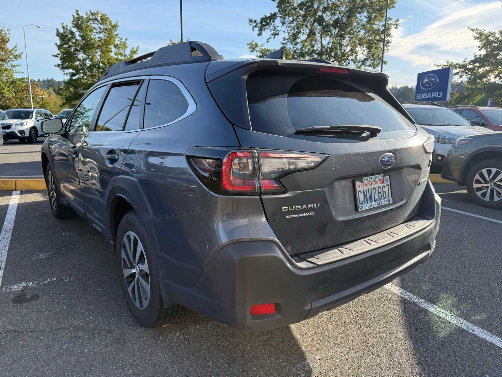 2025 Subaru Outback Premium photo 2