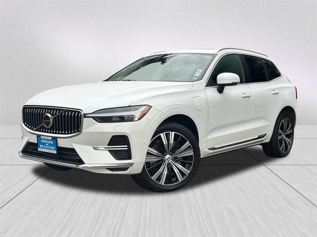 Used 2022 Volvo XC60 Recharge Plug-In Hybrid eAWD Inscription SUV