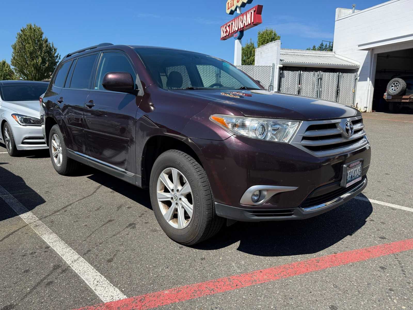 Thumbnail: 2012 Toyota Highlander - 4