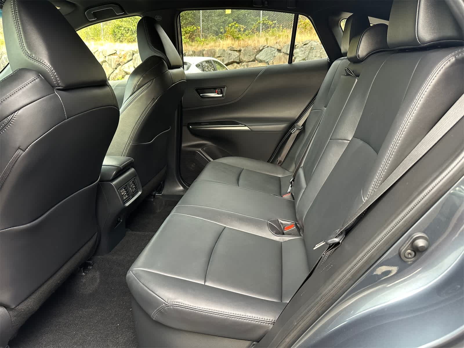 Thumbnail: 2022 Toyota Venza - 11