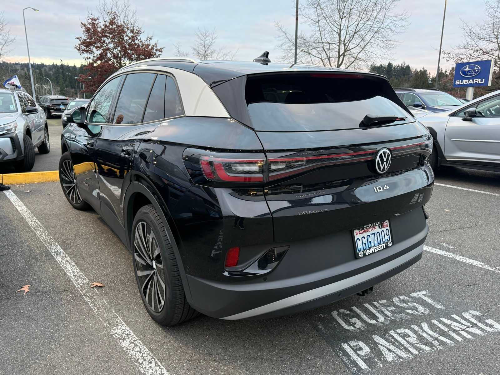 Thumbnail: 2023 Volkswagen ID.4 - 2