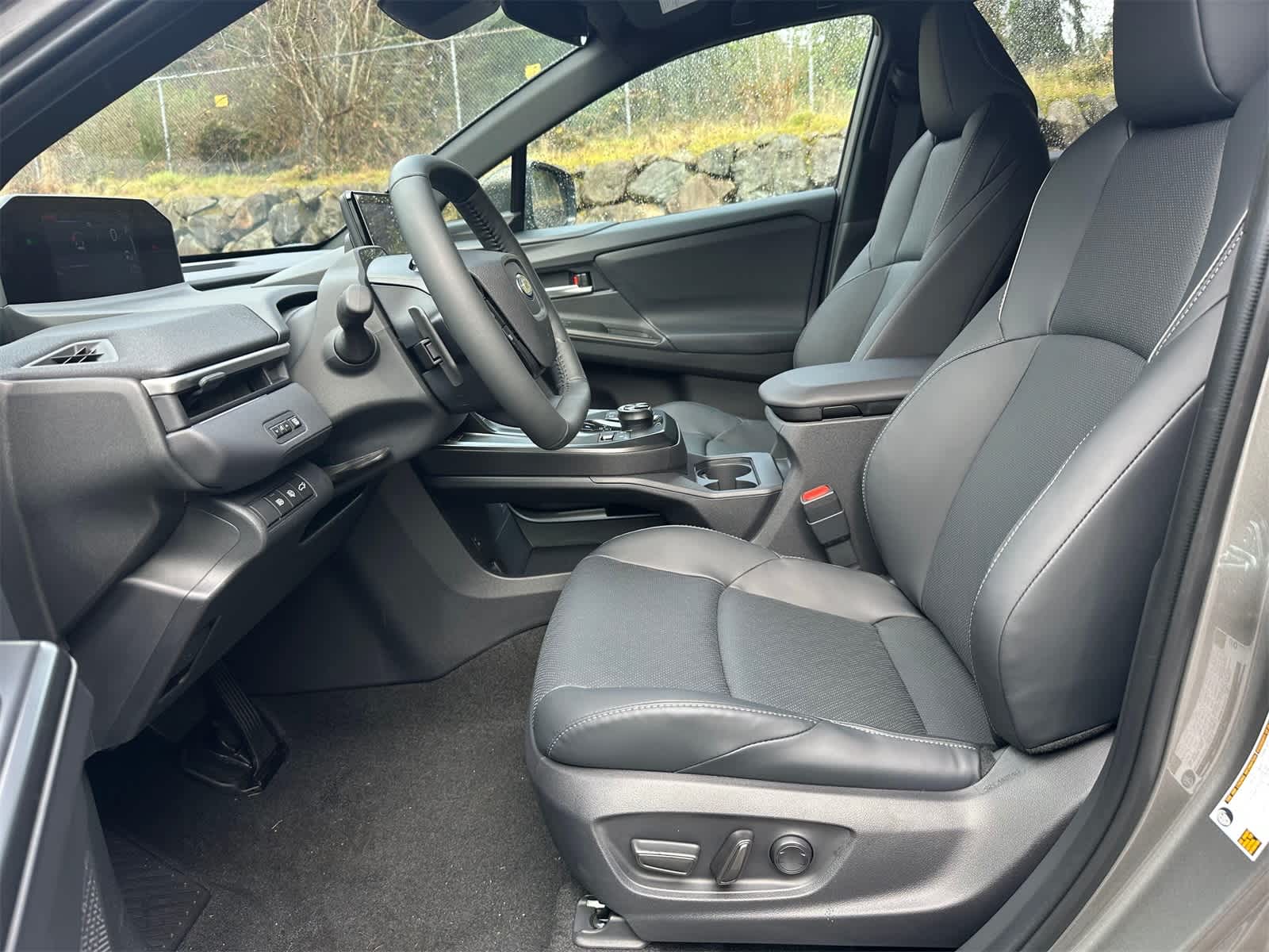 Thumbnail: 2026 Subaru Solterra - 14