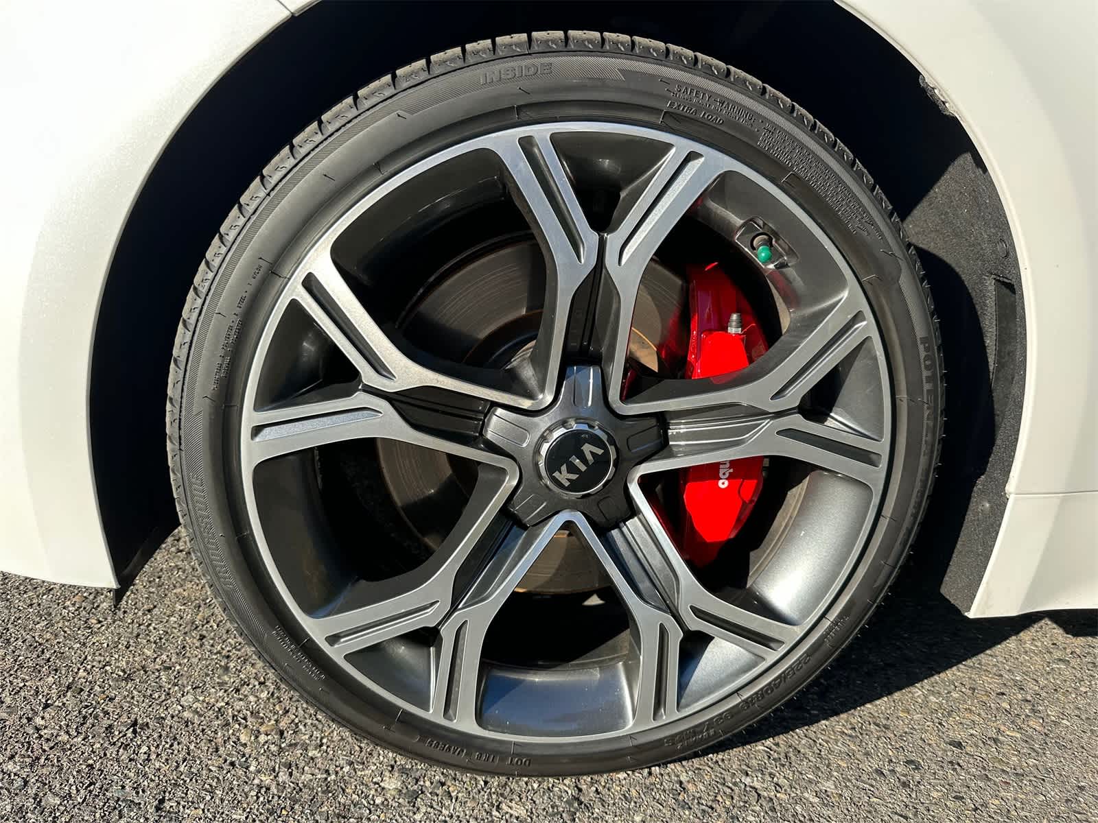 Thumbnail: 2018 Kia Stinger - 8