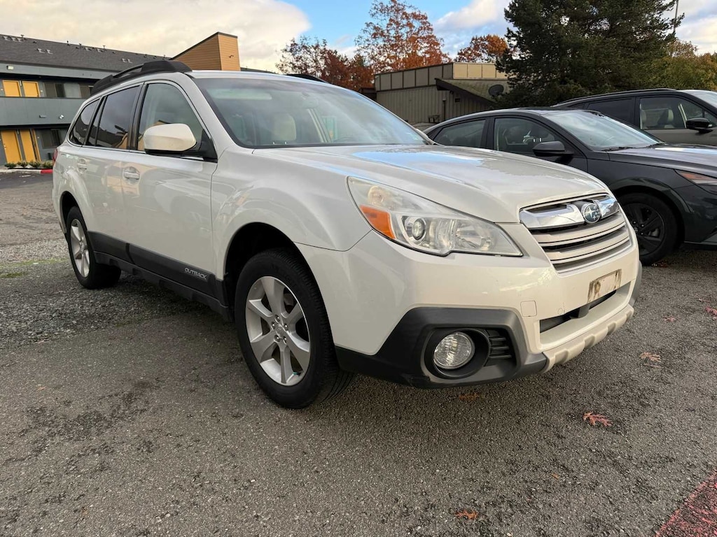 Used 2013 Subaru Outback 2.5i Limited (CVT) SUV