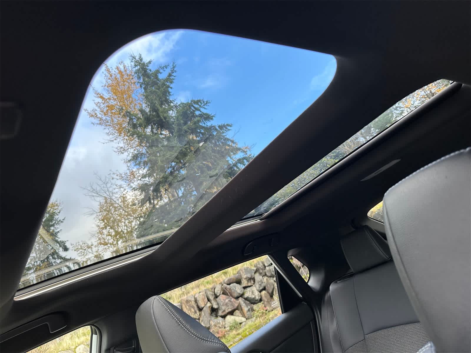 Thumbnail: 2024 Toyota bZ4X - 15