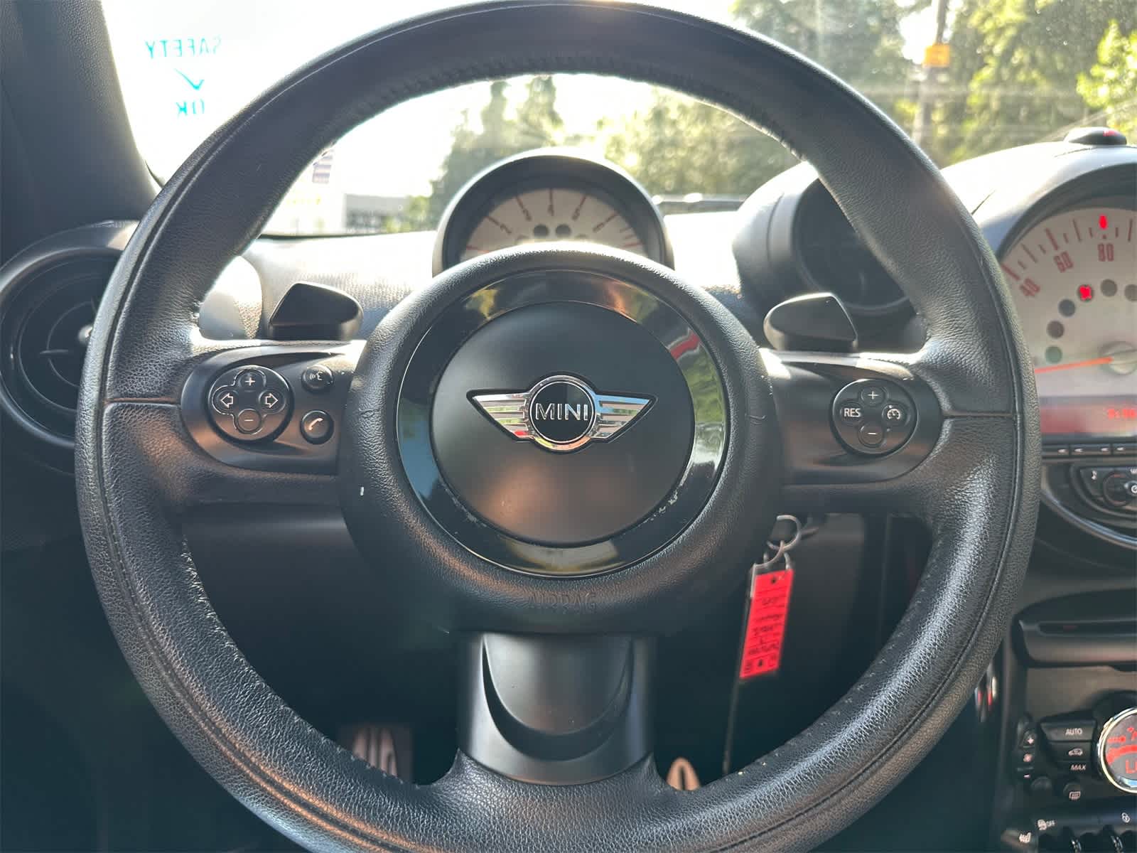 Thumbnail: 2013 MINI Cooper Countryman - 16