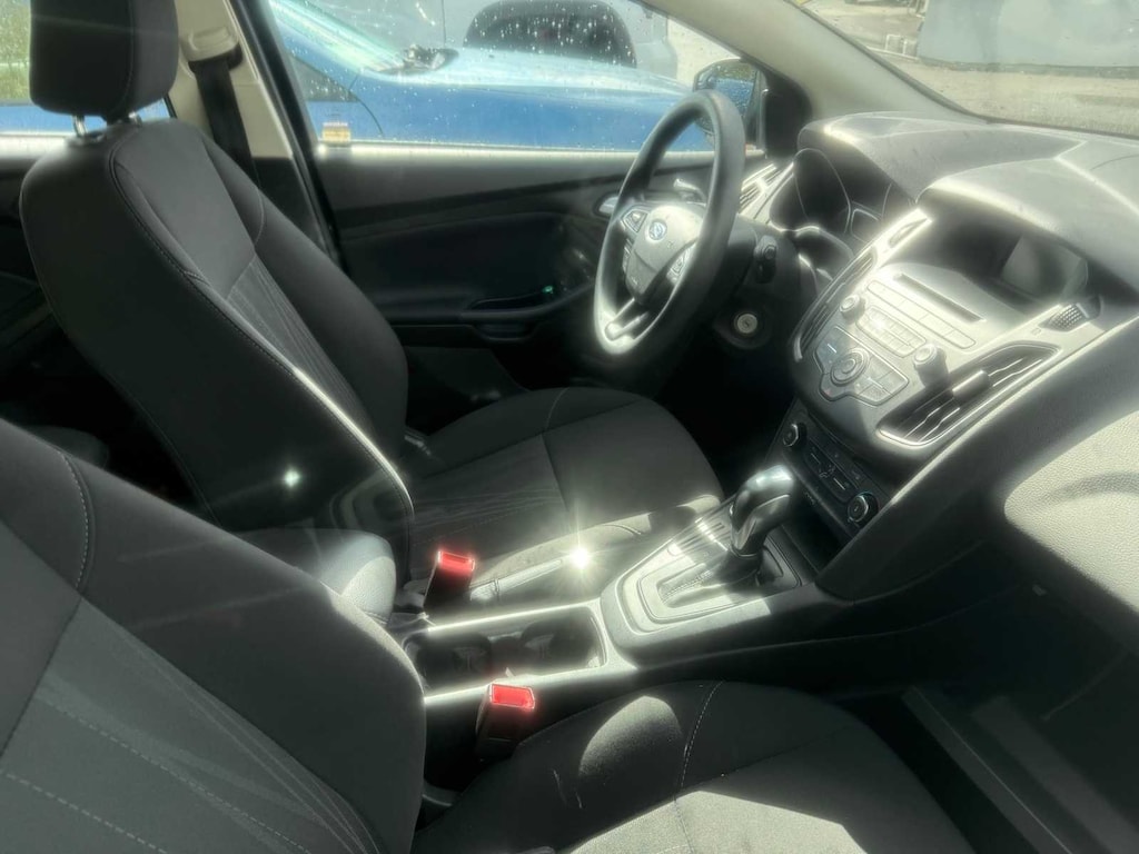 Used 2016 Ford Focus SE Hatchback