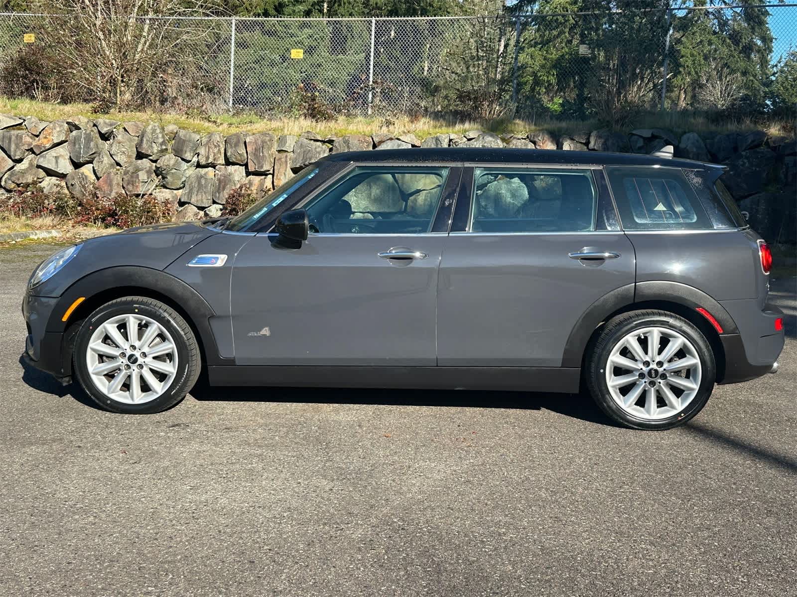 Thumbnail: 2017 MINI Cooper Clubman - 2
