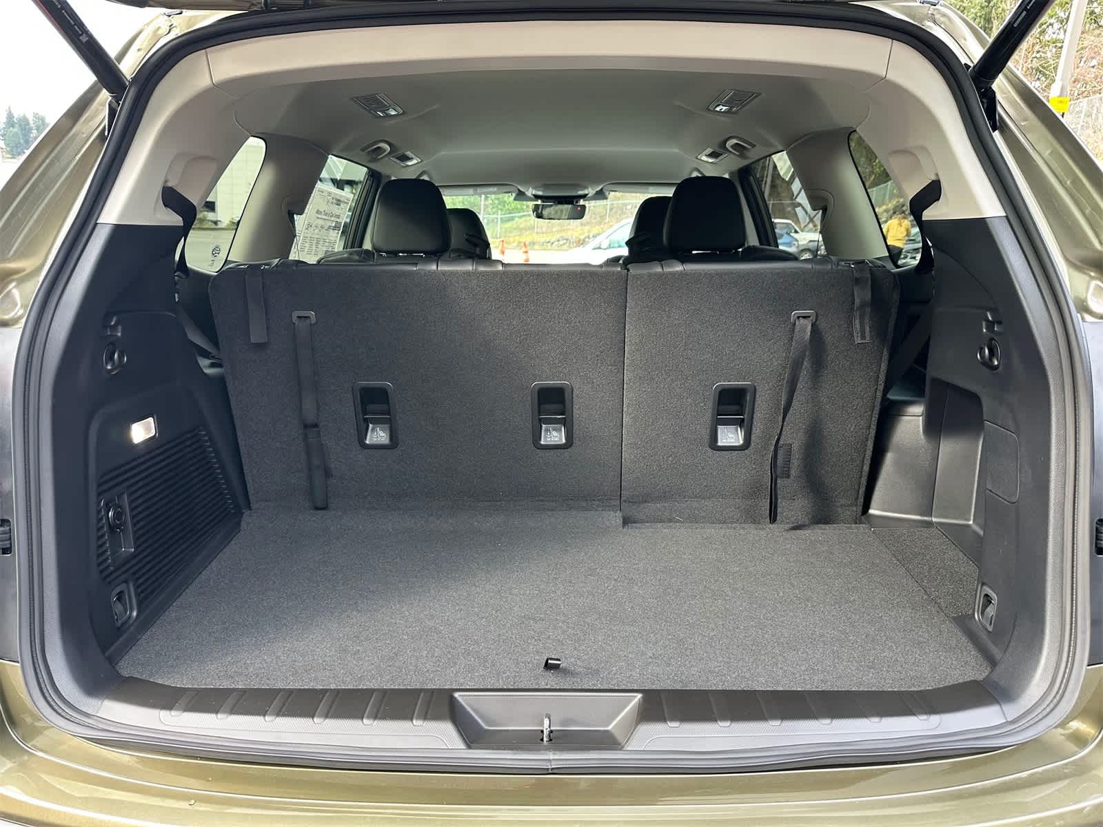 Thumbnail: 2026 Subaru Ascent - 27