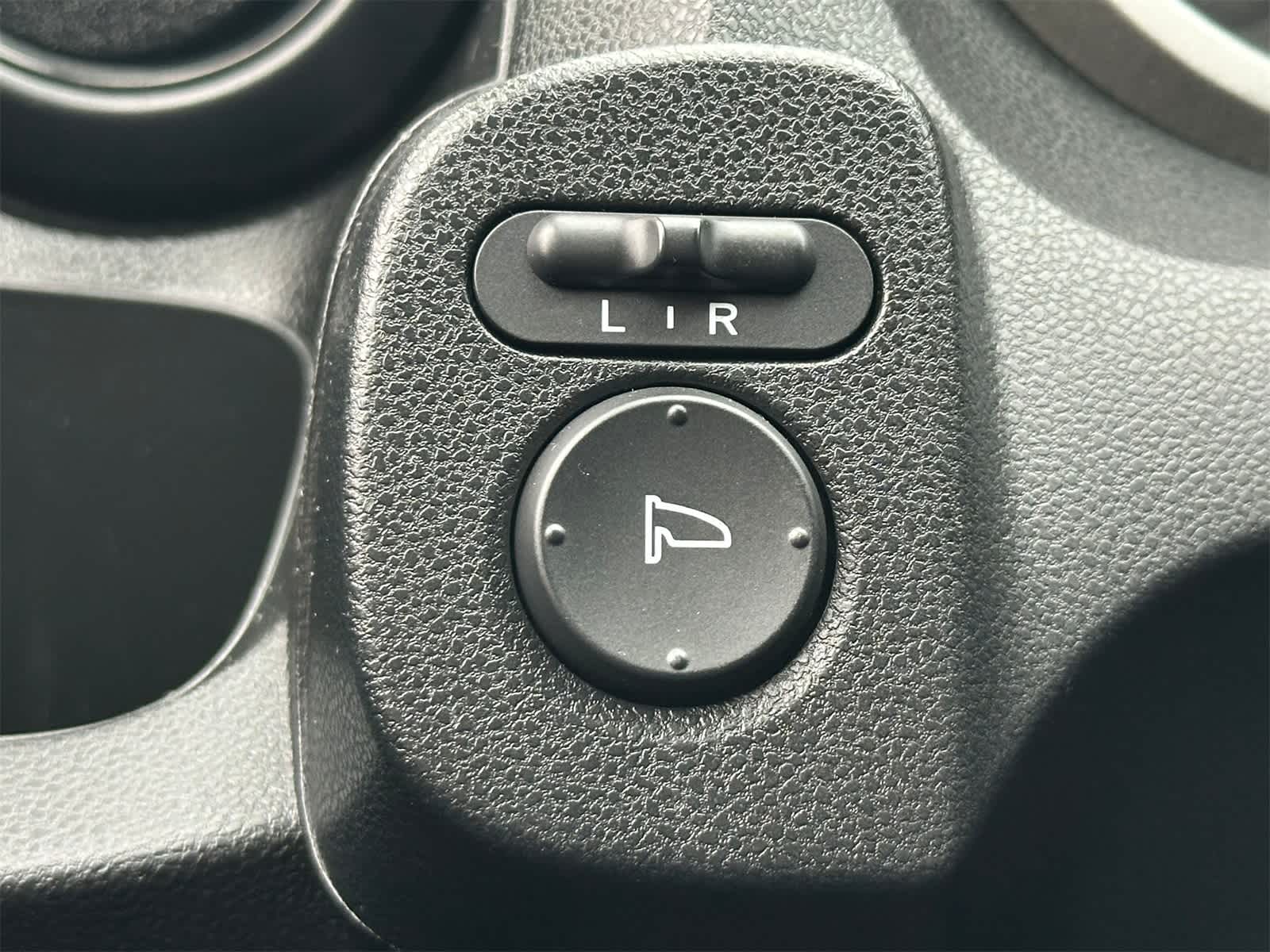 Thumbnail: 2013 Honda Fit - 21