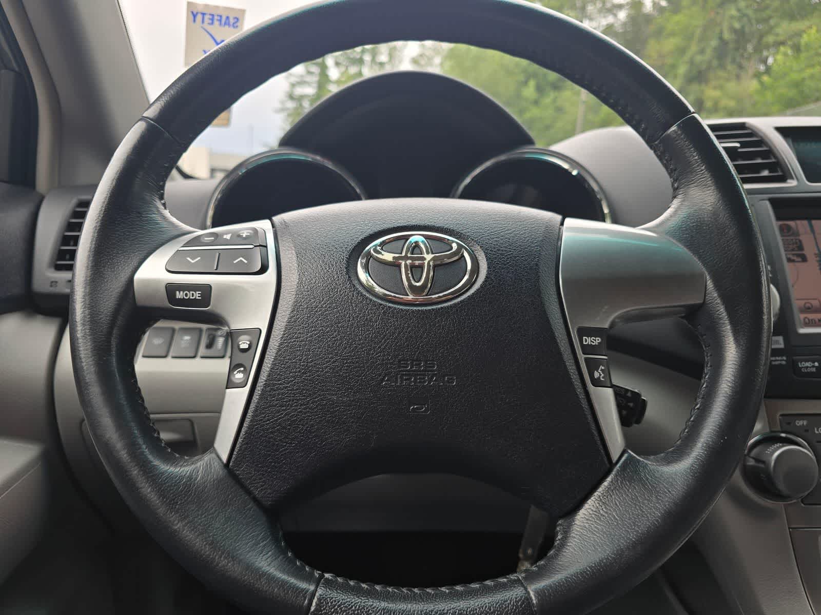 2011 Toyota Highlander SE - Photo 21