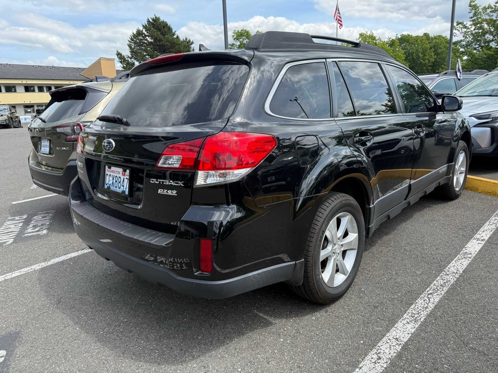 Thumbnail: 2013 Subaru Outback - 3