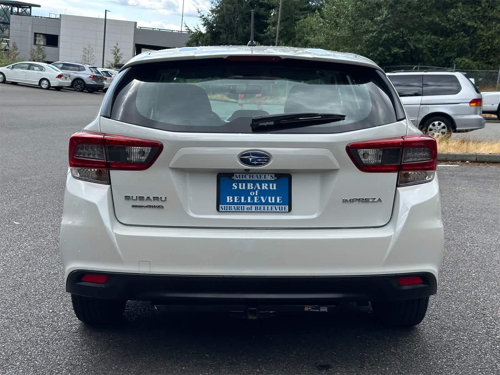 2023 Subaru Impreza Base photo 4