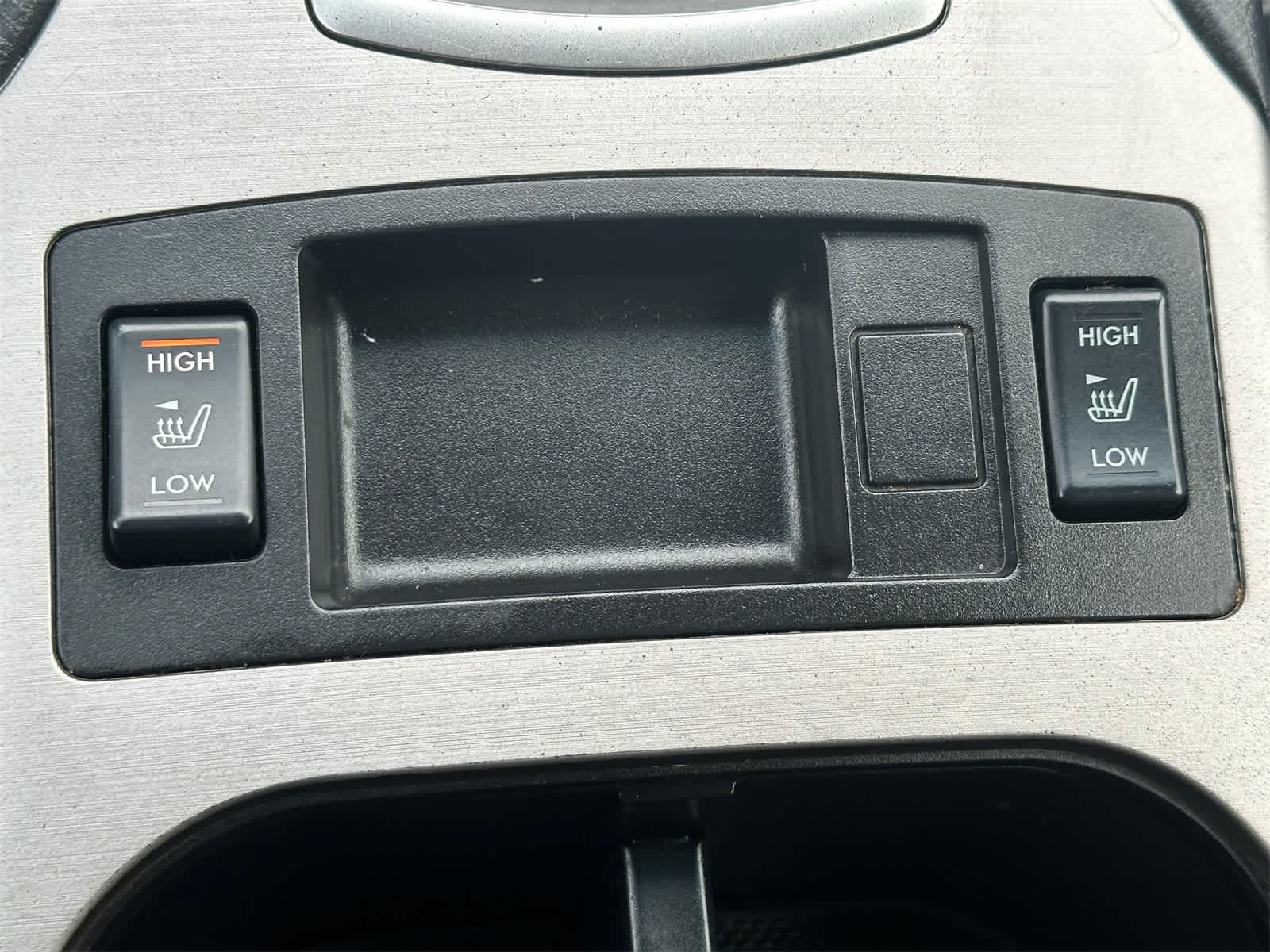 Thumbnail: 2012 Subaru Outback - 22