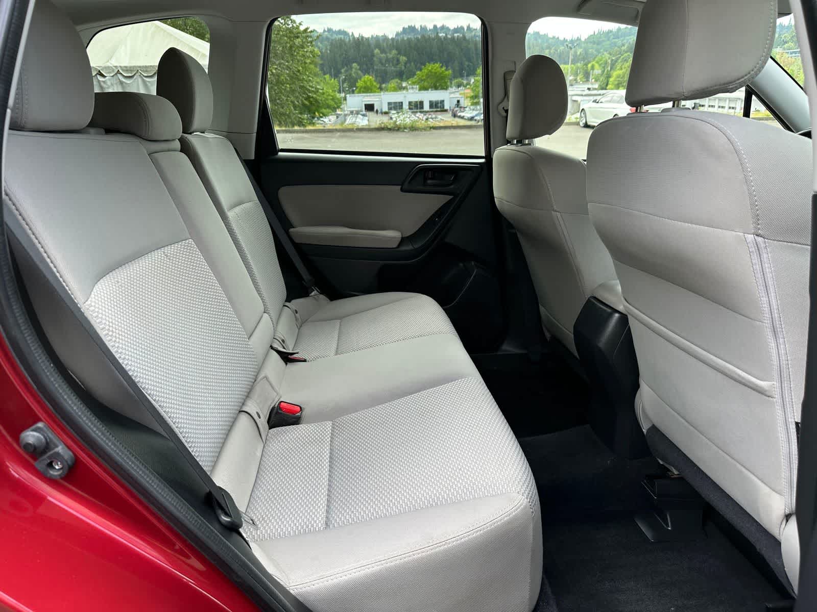 2015 Subaru Forester i Premium - Photo 11