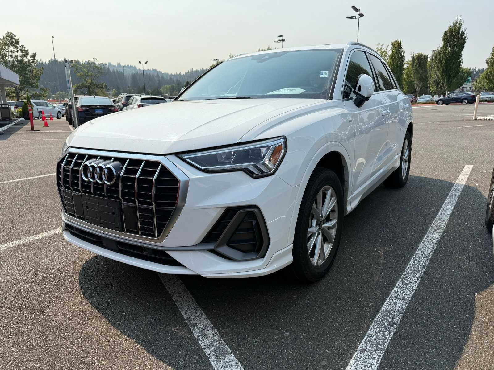 Thumbnail: 2023 Audi Q3 - 1